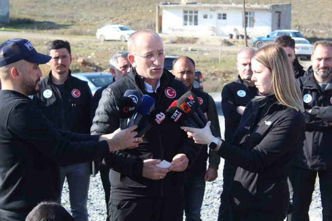 Toki̇ Başkanı Bulut, Deprem Bölgesindeki Konut Çalışmalarıyla İlgili Bilgi Verdi