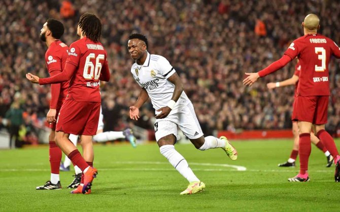 Real Madrid’den Tarihi Geri Dönüş