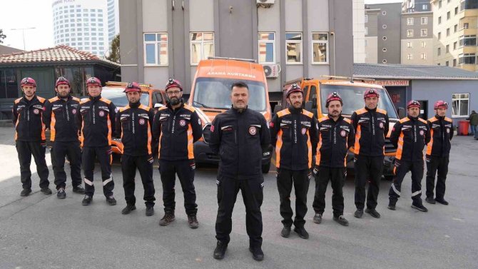 Ümraniye Belediyesi Arama Kurtarma Ekibi Deprem Bölgesinden Döndü