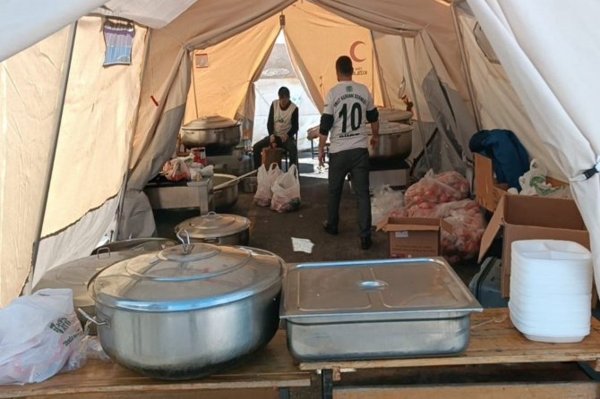 Elazığ’dan Malatya’daki Depremzedelere Yardım