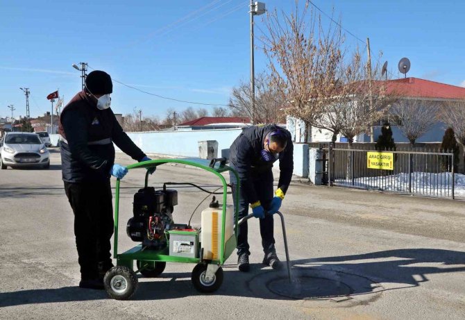 Van Büyükşehir Belediyesi Vektörle Mücadelenin Startını Verdi