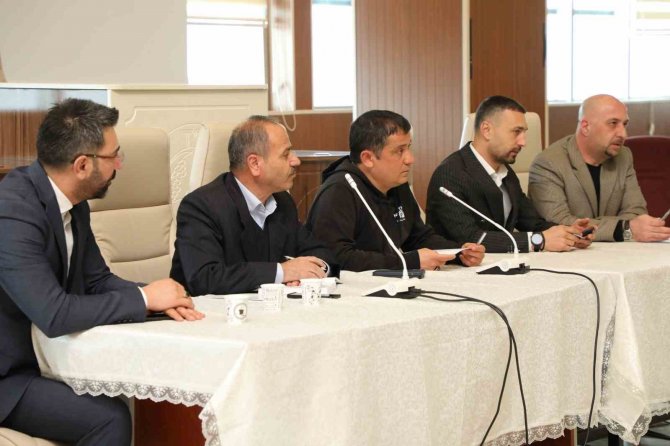 Erciş’te ‘Deprem Risk Ve Yapı Kontrol Değerlendirme Toplantısı’ Yapıldı