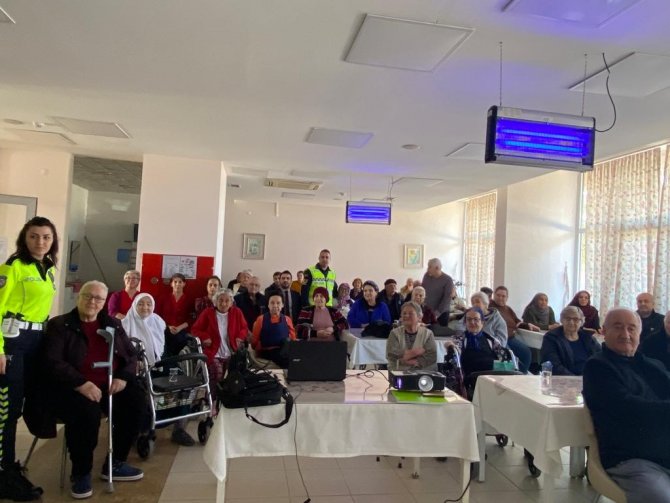 Yalova’da Jandarmadan Trafik Güvenliği Eğitimi
