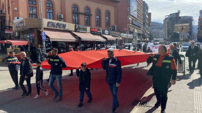 Dostluk Maçı Öncesinde Anlamlı Hareket