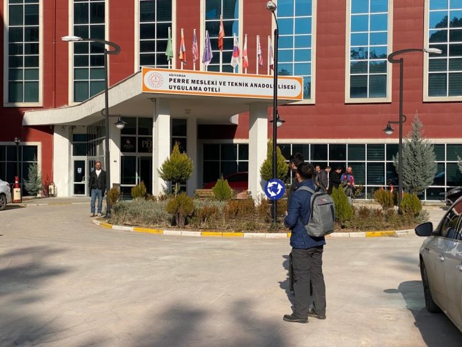 Perre Uygulama Oteli Depremzedelere Ev Sahipliği Yapıyor