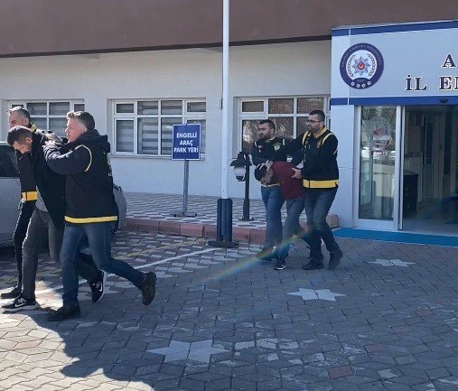 “Dövme Yapmadı” Diye İş Yerine Ateş Açan 2 Şahıs Tutuklandı