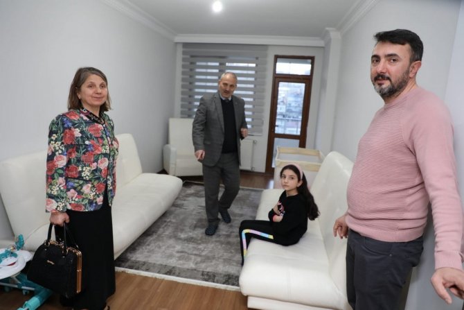 Başkan Demirtaş: "Depremzedelere Kapımız Sonuna Kadar Açık”