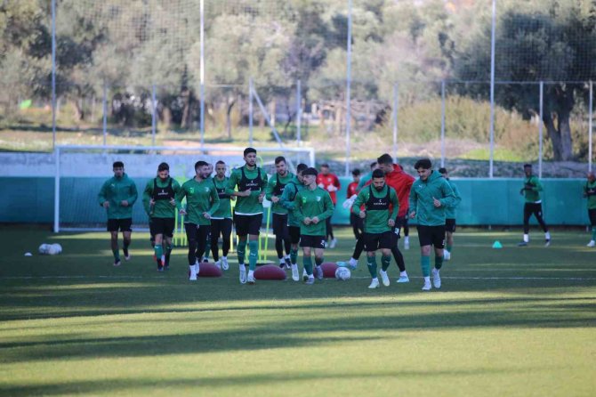 İ̇smet Taşdemir: "İ̇nşallah Bizim İçin Sonucu İyi Bir Maç Olur"