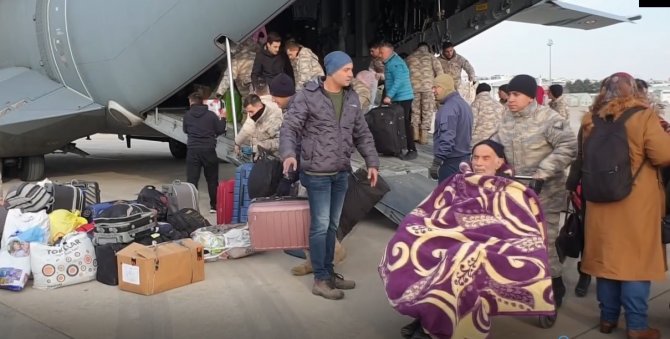 “Yaşanılan Acıyı Depremzedelere ‘Acıma’ Olarak Yansıtmamalıyız”