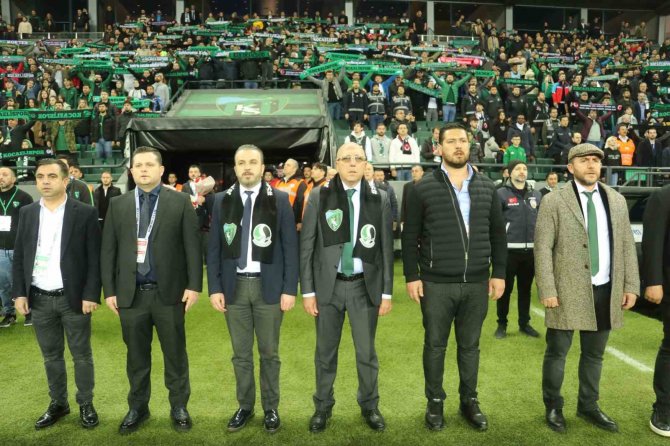 Depremzedeler İçin Oynanan Maçın Ardından Kocaelispor Cephesinden Açıklama Geldi