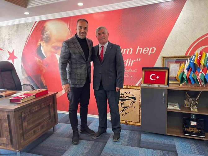 Oltu’da Mhp’ye İki Meclis Üyesi