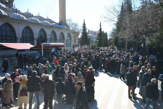 Gediz’de 31 Vatandaş Dualarla Umreye Uğurlandı