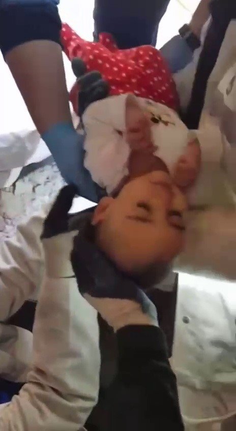 131 Saat Sonra Kurtarılan Asya, Ağlayınca Fark Edilmiş