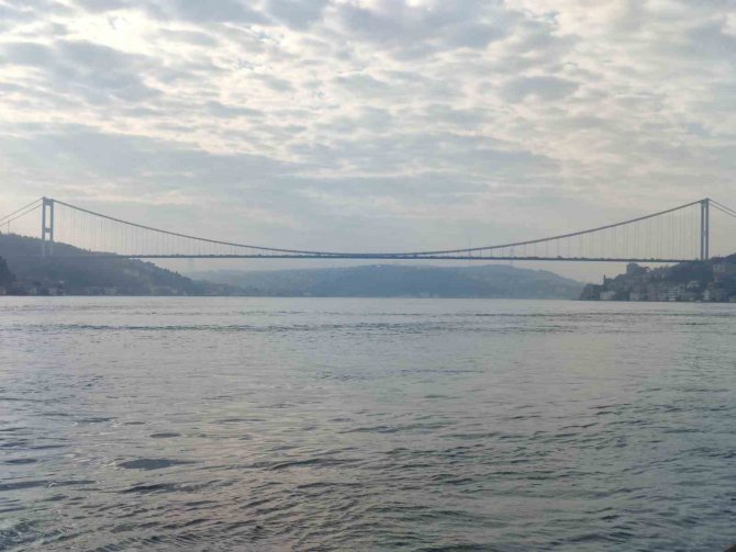 İ̇stanbul Boğazı’nda Gemi Trafiğine Sis Engeli