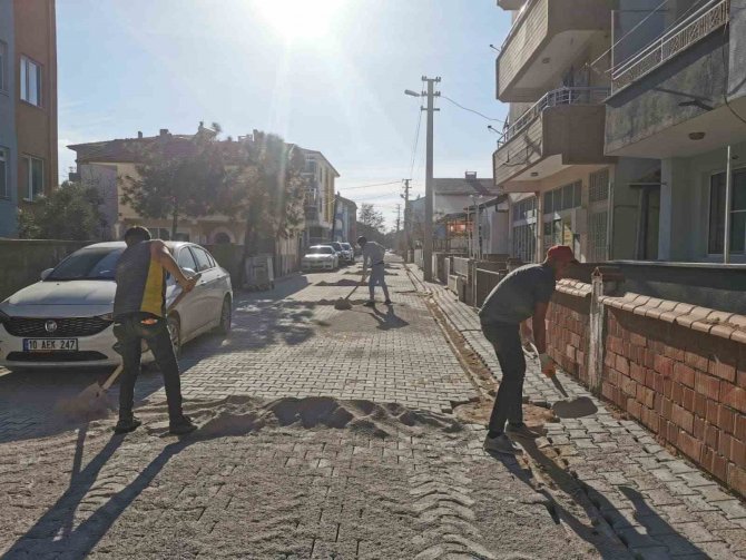 İ̇vrindi’de Üstyapı Çalışmaları Hız Kazandı