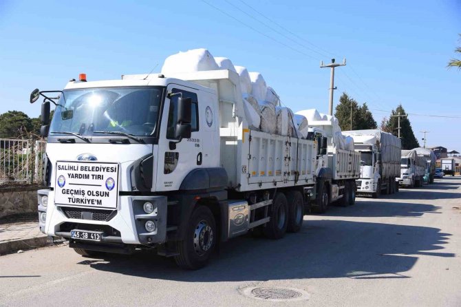 Salihli Belediyesi’nden Deprem Bölgesine 6 Tır Yardım