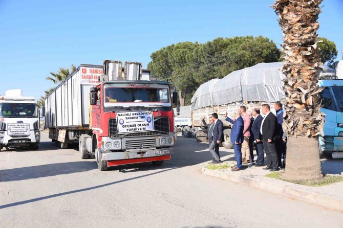 Salihli Belediyesi’nden Deprem Bölgesine 6 Tır Yardım
