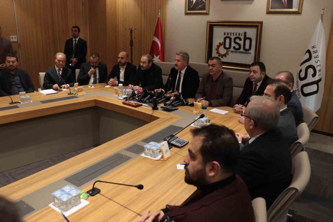 Kayserililer Dayanışmayı “Deprem Koordinasyon Merkezi” İle Gösterdi