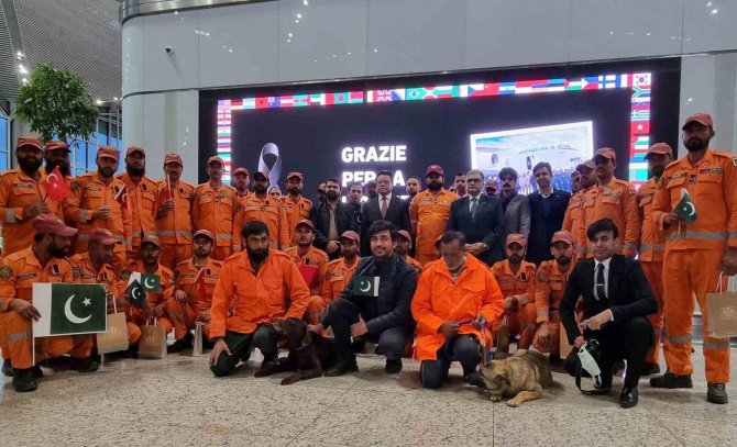 Pakistan Arama Kurtarma Ekibi İ̇stanbul’dan Tören İle Uğurlandı