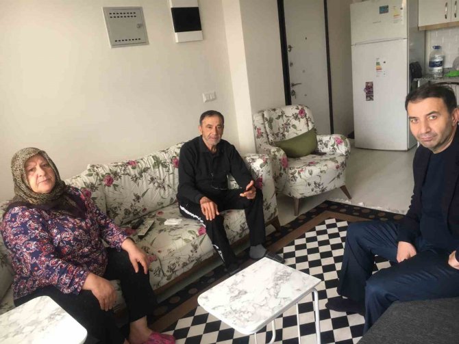 Kastamonulu İş Adamı, Depremzede 50 Aileye Yuva Oldu