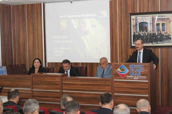 Kto’da Hüzünlü Meclis