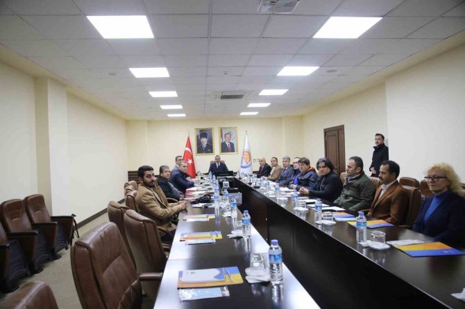 Vali Vekili Sarıfakıoğulları: "Mersin’e Deprem Bölgesinden 180 Bin Kişi Geldi"
