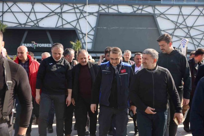 Başkan Savran, Ak Partili Belediye Başkanları İ̇stişare Ve Değerlendirme Toplantısına Katıldı