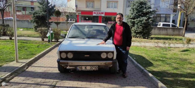 Tek Aracını Depremzedelere Konteyner Alana Verecek