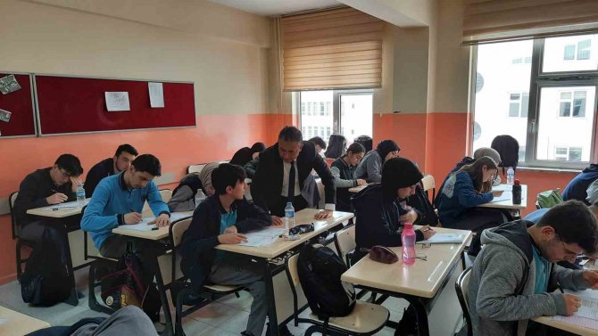 12. Sınıflara Uygulanan Ayt Hazırlık Sınavları İle Tamamlandı