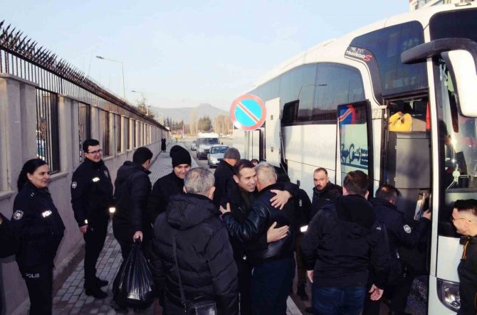 Afet Bölgesine 80 Polis Memuru Gönderildi