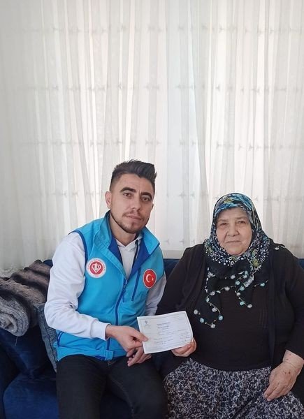 Umre Ziyareti İçin Biriktirdiği Parayı Depremzedelere Bağışladı