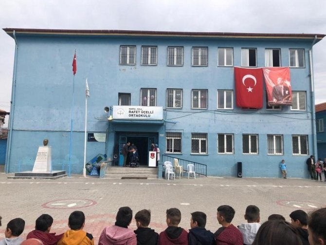 Kula’da Bir Okul Daha Boşaltıldı