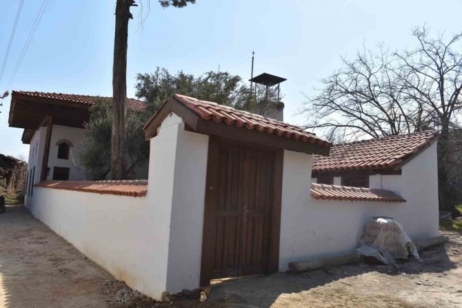 Karacasu’da Küçük Arık Camii’nin Restorasyonu Tamamlandı