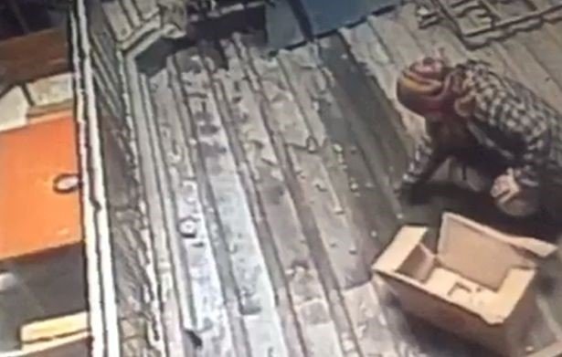 Metrelerce Yükseklikten Düşen Kadının Beli Kırıldı