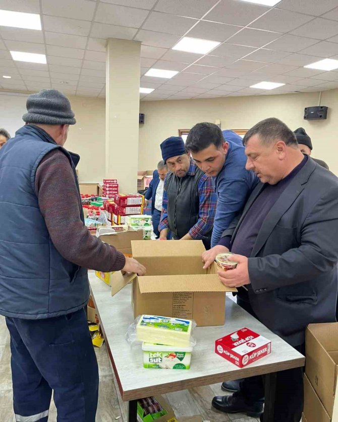Beylikova’dan İkinci Yardım Konvoyu Deprem Bölgesine Doğru Yola Çıktı
