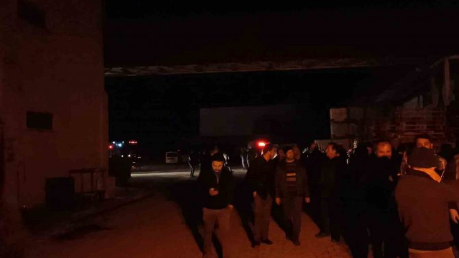 Erpiliç’in Tavuk Kesimhanesi Alev Alev Yandı