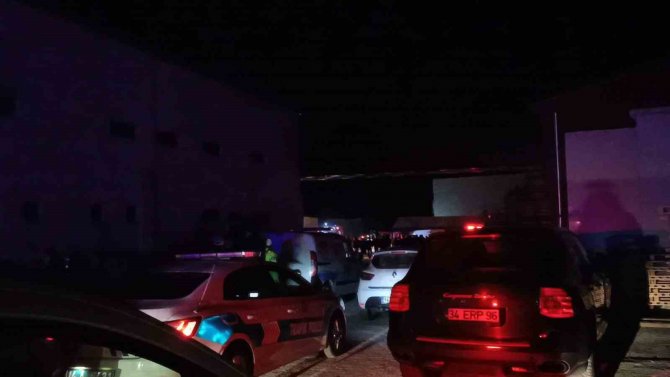 Erpiliç’in Tavuk Kesimhanesi Alev Alev Yandı