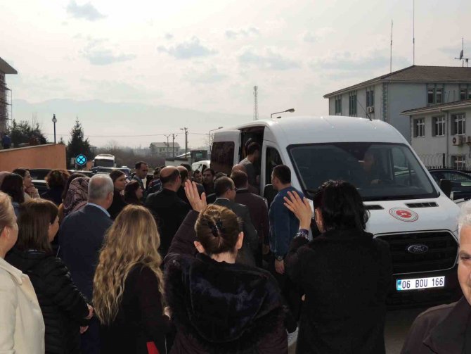 Düzce Adliyesi’nden 16 Personel Dualarla İ̇skenderun’a Uğurlandı
