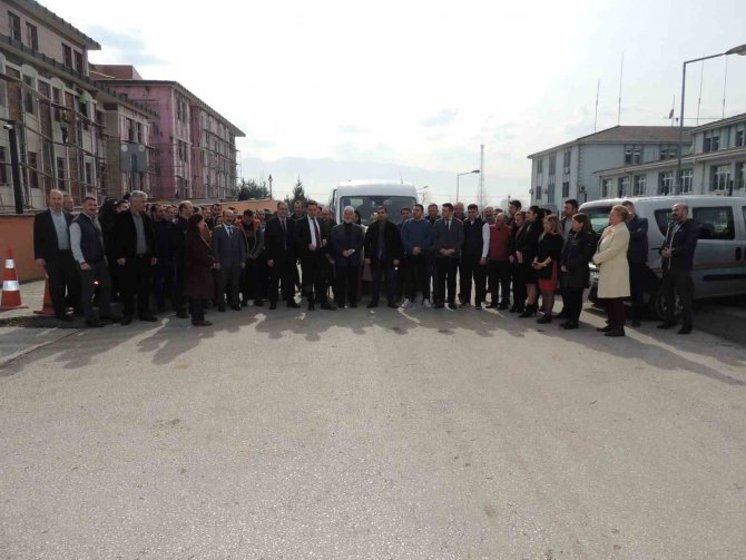 Düzce Adliyesi’nden 16 Personel Dualarla İ̇skenderun’a Uğurlandı