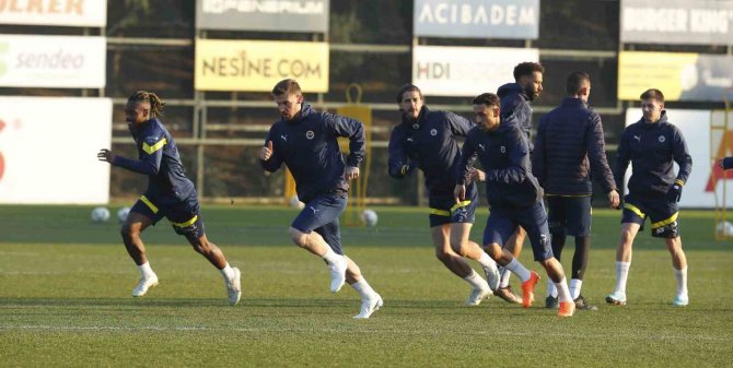Fenerbahçe, Konyaspor Maçı Hazırlıklarını Tamamladı