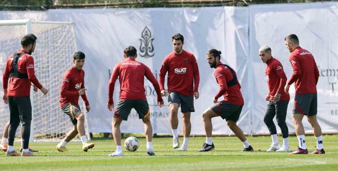Galatasaray Hazırlıklarını Sürdürdü