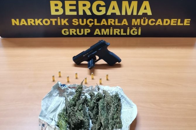 Bergama Polisinden Aynı Gün 2 Ayrı Zehir Operasyonu