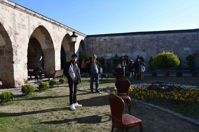 Hatay’da 449 Yıllık Külliye Depremzedelere Yuva Oldu