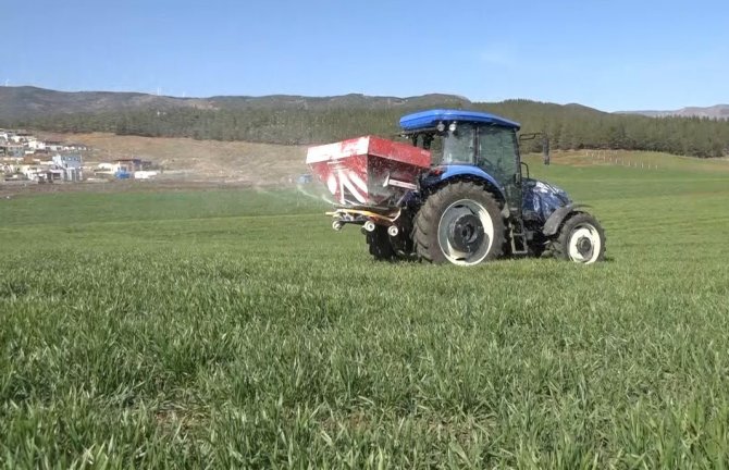 Nurdağı’ndaki Çiftçiler Asrın Felaketine Rağmen Üretime Devam Ediyor