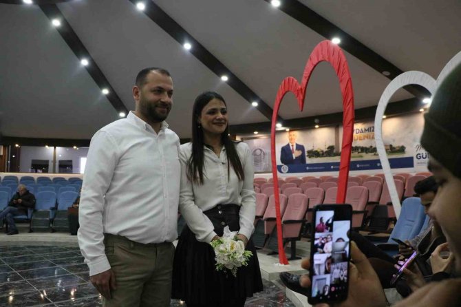 Hatay’da Asrın Felaketini Yaşadılar, Mersin’de Dünya Evine Girdiler