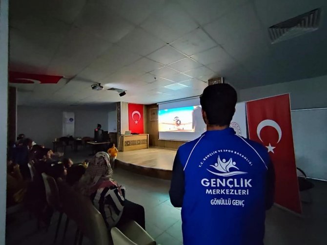 Erzincan’daki Depremzede Çocuklara Moral Etkinliği