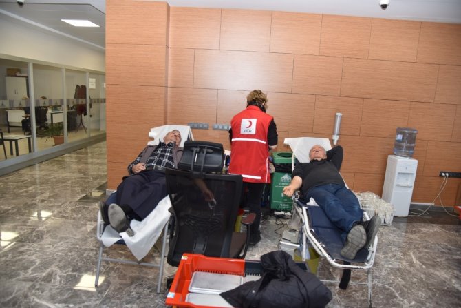 Kartepe Belediyesi 6’ncı Kez Kan Bağışı Kampanyası Düzenledi