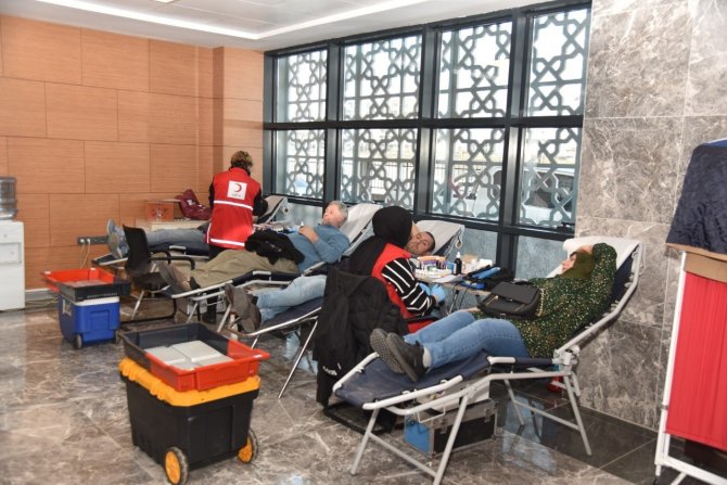Kartepe Belediyesi 6’ncı Kez Kan Bağışı Kampanyası Düzenledi