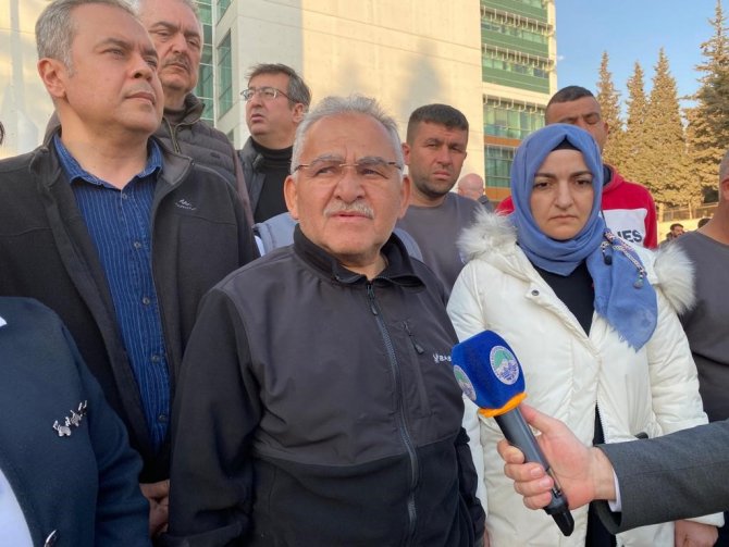 Başkan Büyükkılıç’a Kahramanmaraş Deprem Bölgesinden Teşekkür Ve Dua