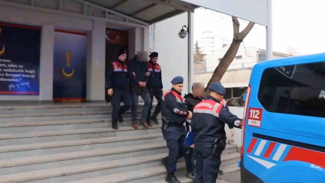 Jandarmadan Eş Zamanlı Uyuşturucu Operasyonu: 3 Şüpheli Tutuklandı